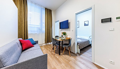 Family Apartment, 1 Bedroom, Courtyard View