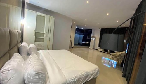 Deluxe Room, Balcony, City View