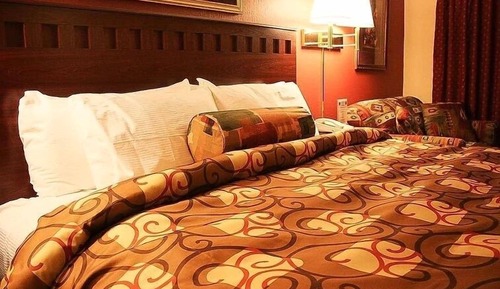 Standard Room, 1 King Bed (Double Occupancy)