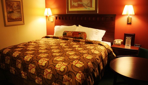 Standard Room, 1 King Bed, Smoking