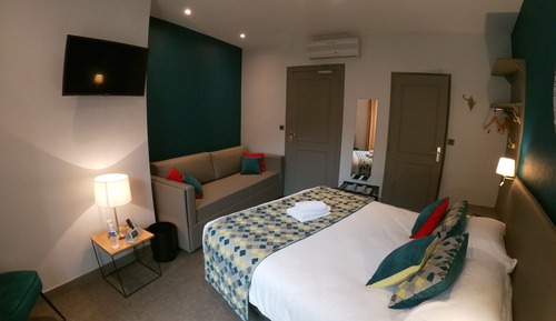 Triple Room