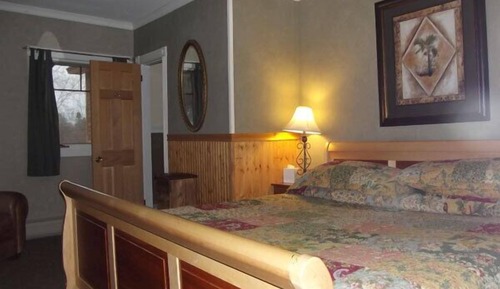 Standard Room, 1 King Bed