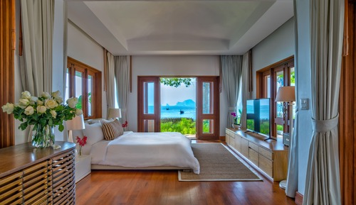 Villa Macaque - Oceanfront Master Suite