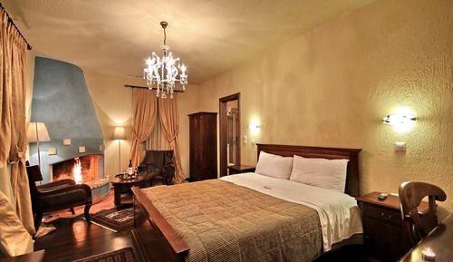 Standard Suite, Fireplace