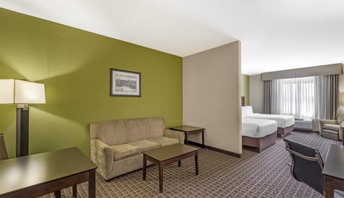 Suite, 2 Queen Beds, Non Smoking, Refrigerator & Microwave (with Sofabed)