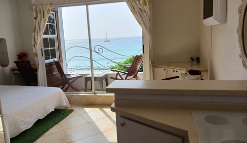 Standard Studio, Ocean View
