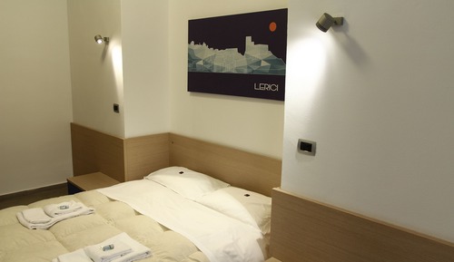 2 Connecting Double Rooms