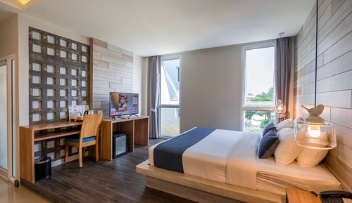 Superior Room King Bed