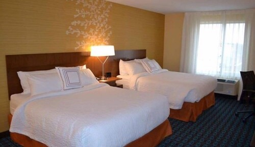 Room, 2 Queen Beds (Mobility Accessible, Tub)