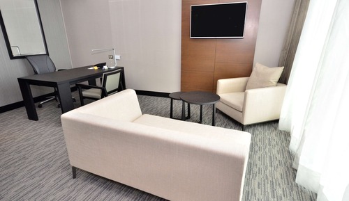 Suite, 1 King Bed