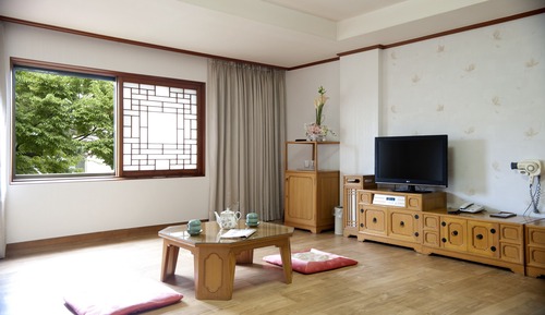 Deluxe Ondol Room