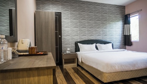 Deluxe Room, 1 King Bed
