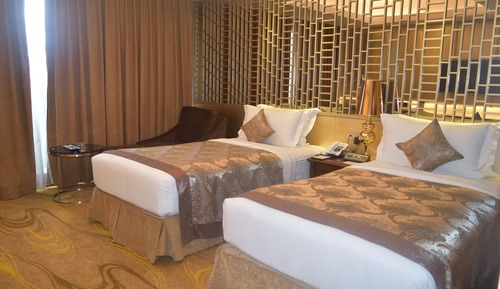 Premier Room, 2 Twin Beds, Balcony, City View