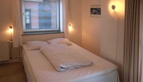 Single Room, Kitchenette