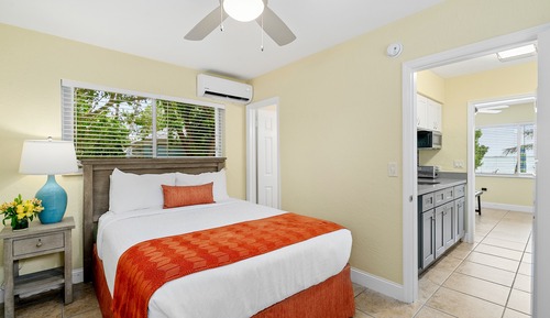 Cottage, 1 Queen Bed with Sofa bed, Kitchen (#02 Waterfront with Patio)