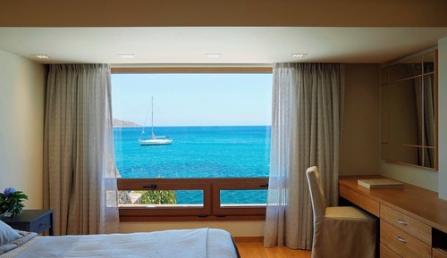 "Loutro" Six Double Bedrooms with Private Pool 340 m2