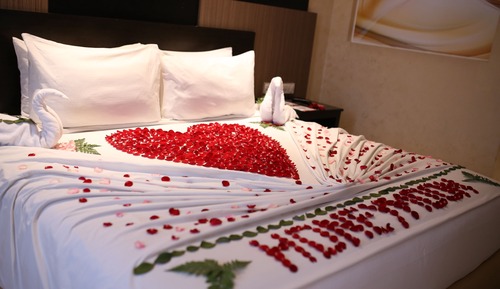 Deluxe King Room (Room Only)