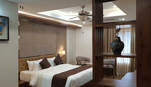 Presidential Room, City View