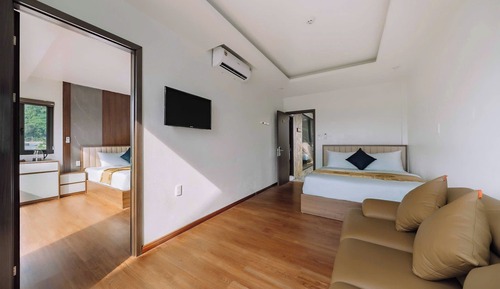 Executive Studio, Mountain View