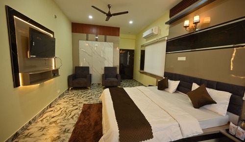 Deluxe Room, City View