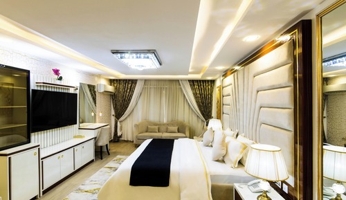 Junior Suite, City View