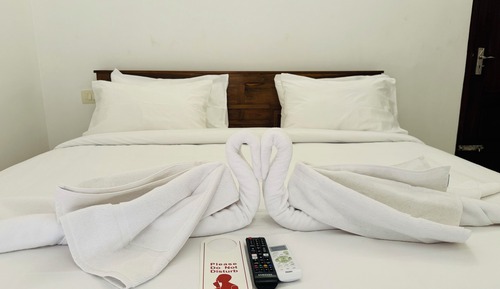 Standard Double Room, Garden View
