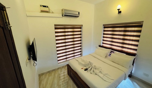 Basic Double Room