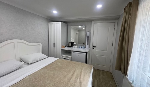 Standard Room, 1 Double Bed with Sofa bed, Patio, Mountain View