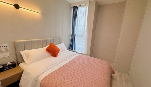 Classic Double Room, City View