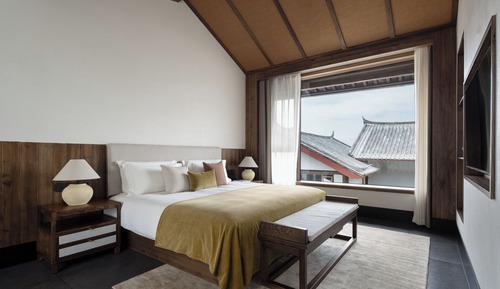 Premier Room