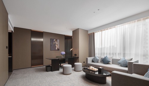 Deluxe Suite, 1 King Bed (Executive Access)