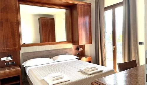 Apartment, Balcony