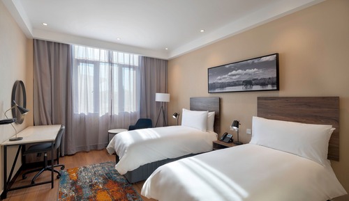 Room, 2 Twin Beds, Garden View