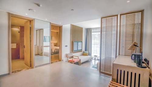 Suite, Multiple Beds