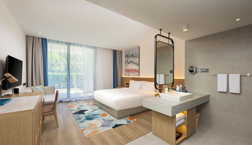 Standard Room, 1 King Bed, Sea View
