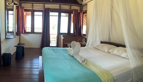 Deluxe Bungalow