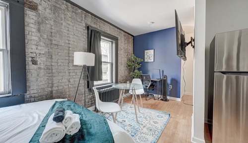 Apartment, 1 Queen Bed, Kitchen