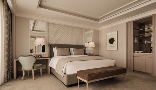 Deluxe Room, 1 King Bed, Accessible, Pool View