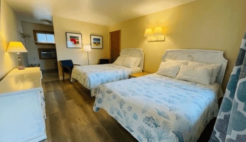 Room, Multiple Beds