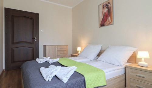 Economy Suite