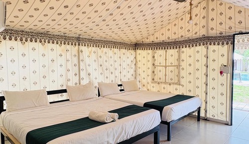 Deluxe Tent