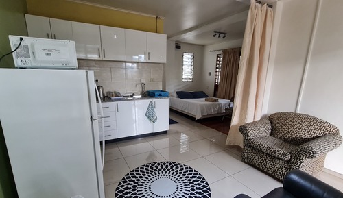 Deluxe Studio Suite, 1 Double Bed, Balcony, Courtyard View