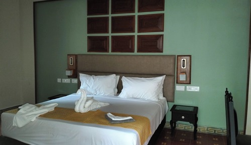 Garden Villa with King Bed