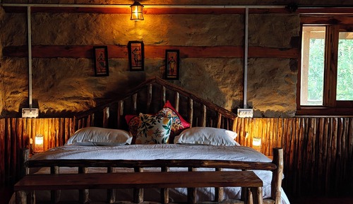 Luxury Single Room, Balcony, Mountain View