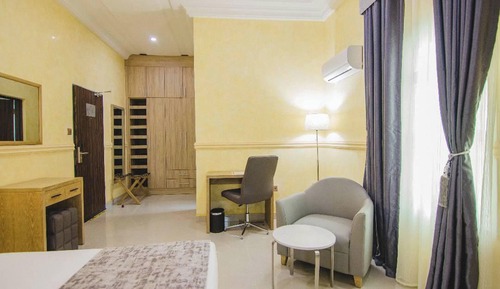 Royal Room