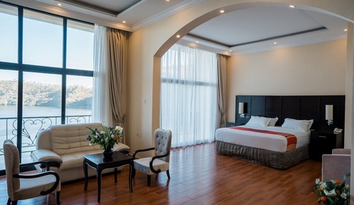 Premium Room, Balcony, Lake View