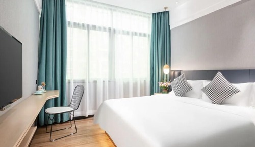 Comfort Room, 1 Queen Bed