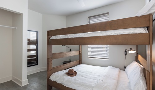 Bachelor Suite with Skyline Views