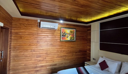 Deluxe Cottage, Pool View