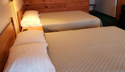 Comfort Room, Lake View